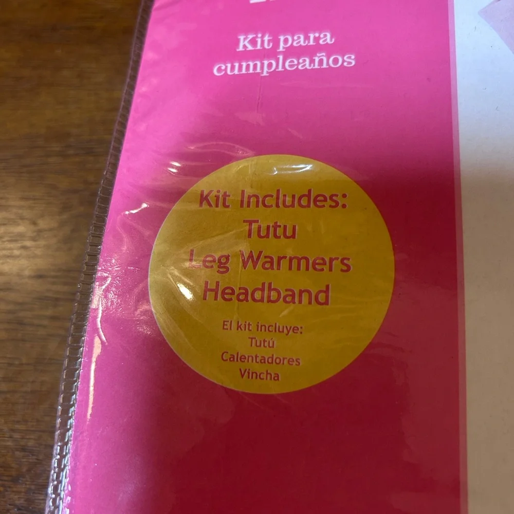 Amscan Birthday Kit with Pink and Gold Accessories